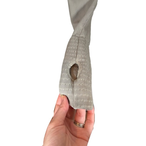 Free People FP Movement Cut It Out Long Sleeved Top in Desert Taupe XS/S - Picture 6 of 9